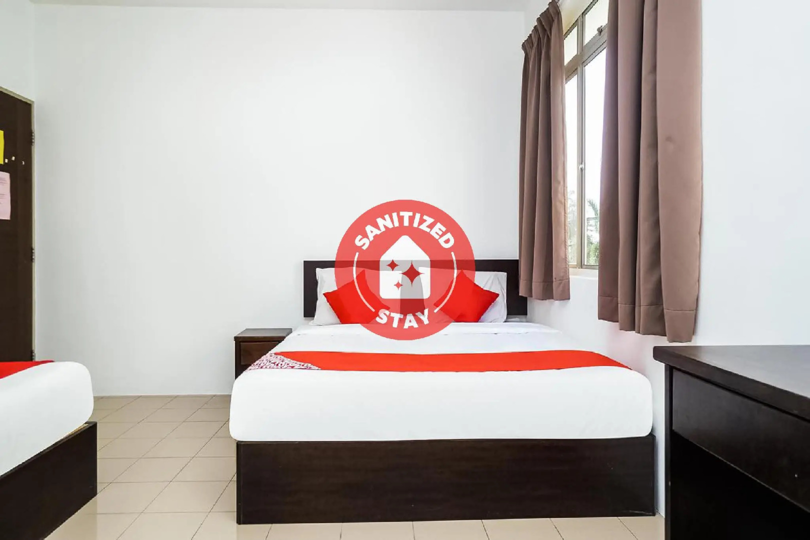 OYO 89330 Hotel Star Inn