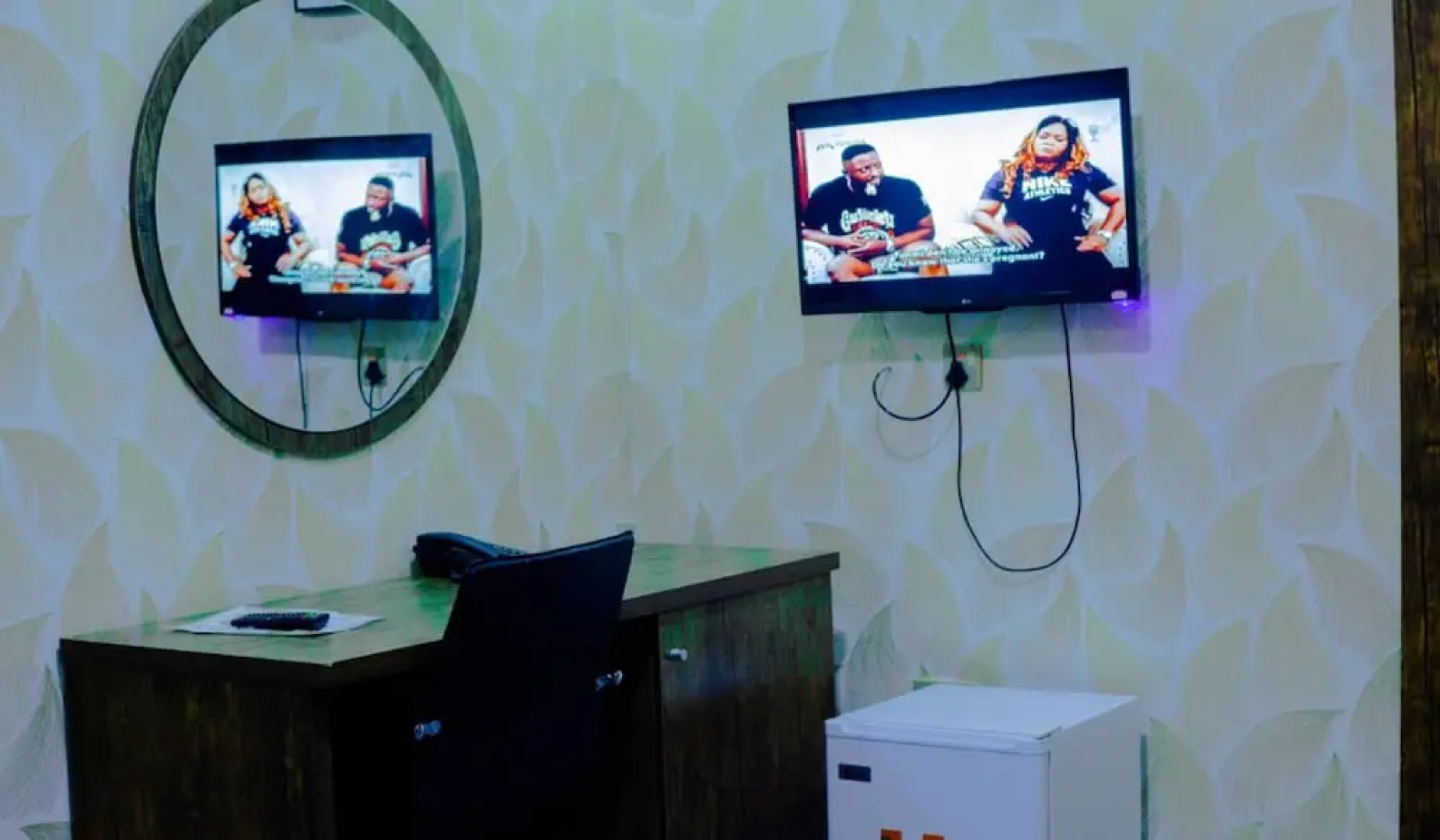 Ronkibog Crystal Hotel & Suites