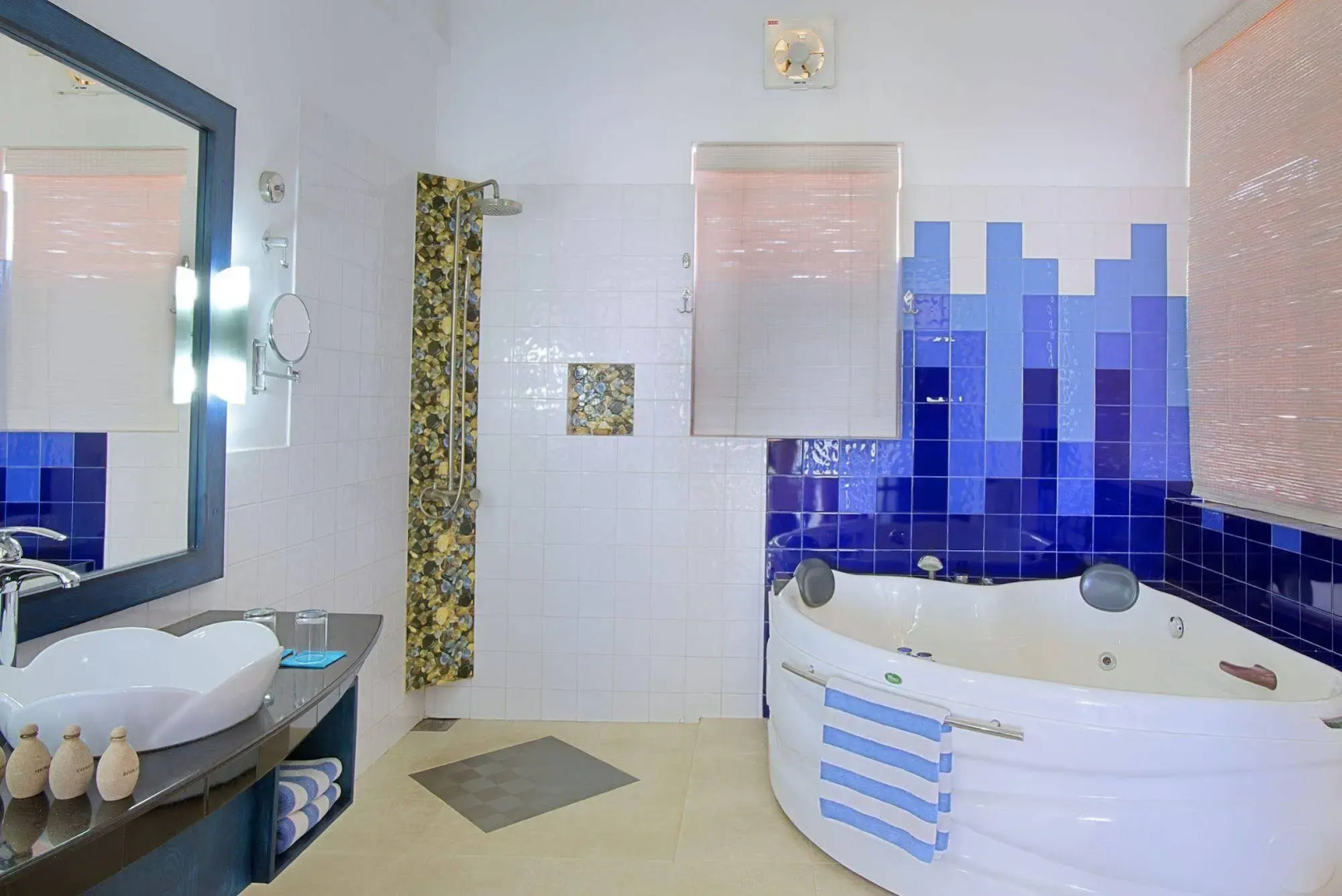 Calamander Unawatuna Beach