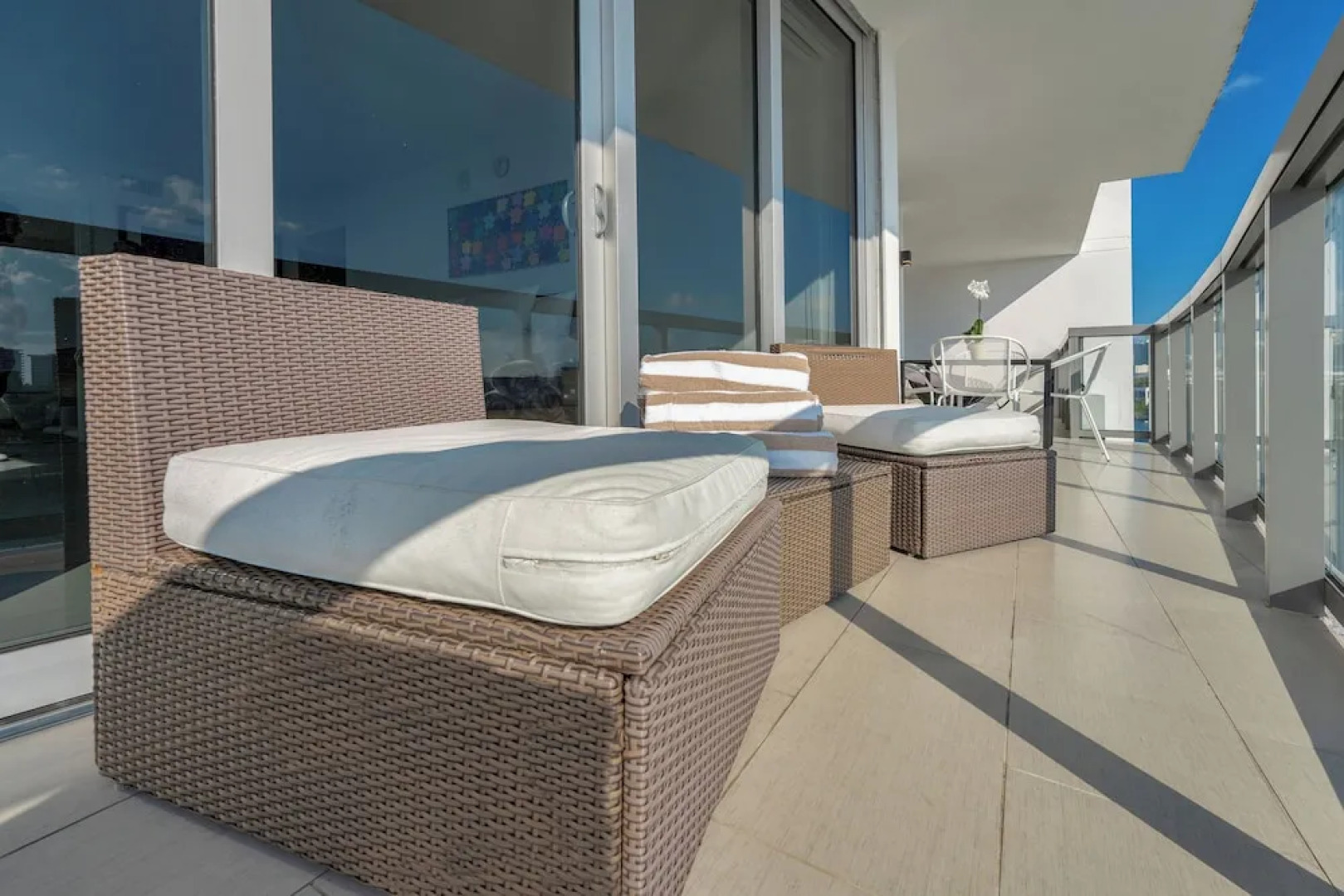 Stunning 2BR 2BA  Bay Harbour with Pool