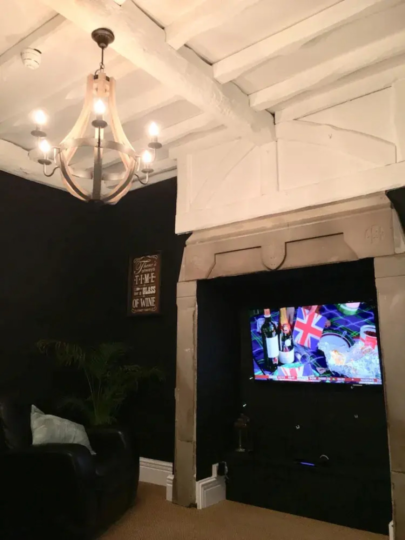 Beautiful Pendine Manor House in West Wales