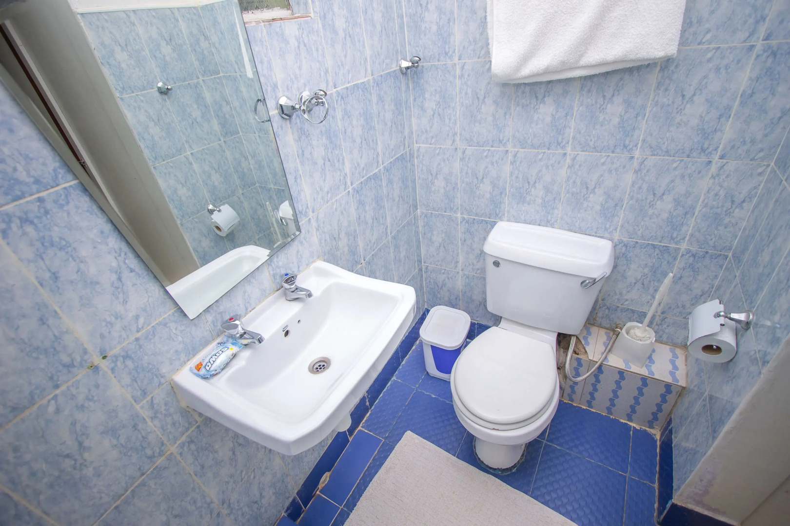 Ivys Inn Guest House