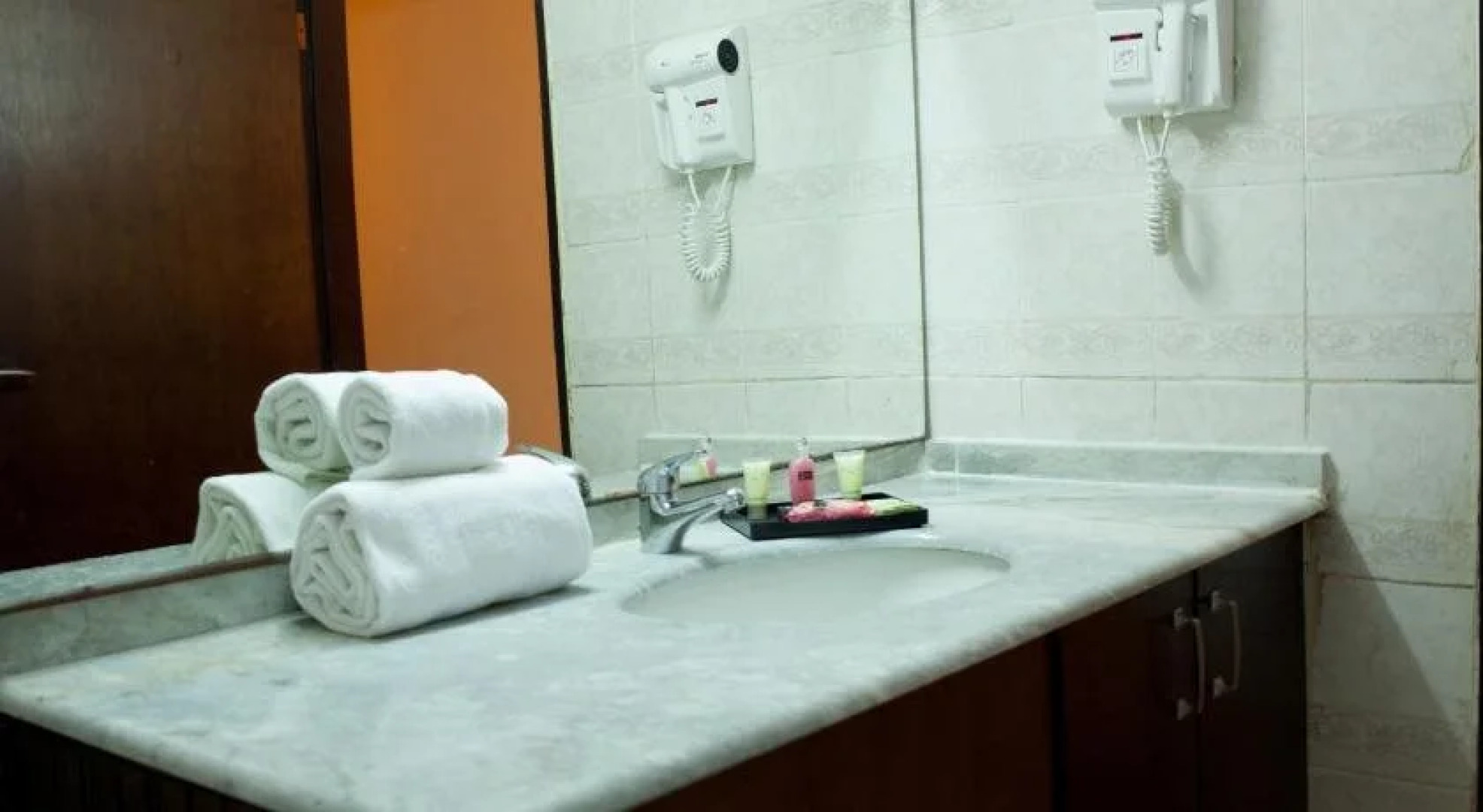 Sierra Lighthouse Hotel