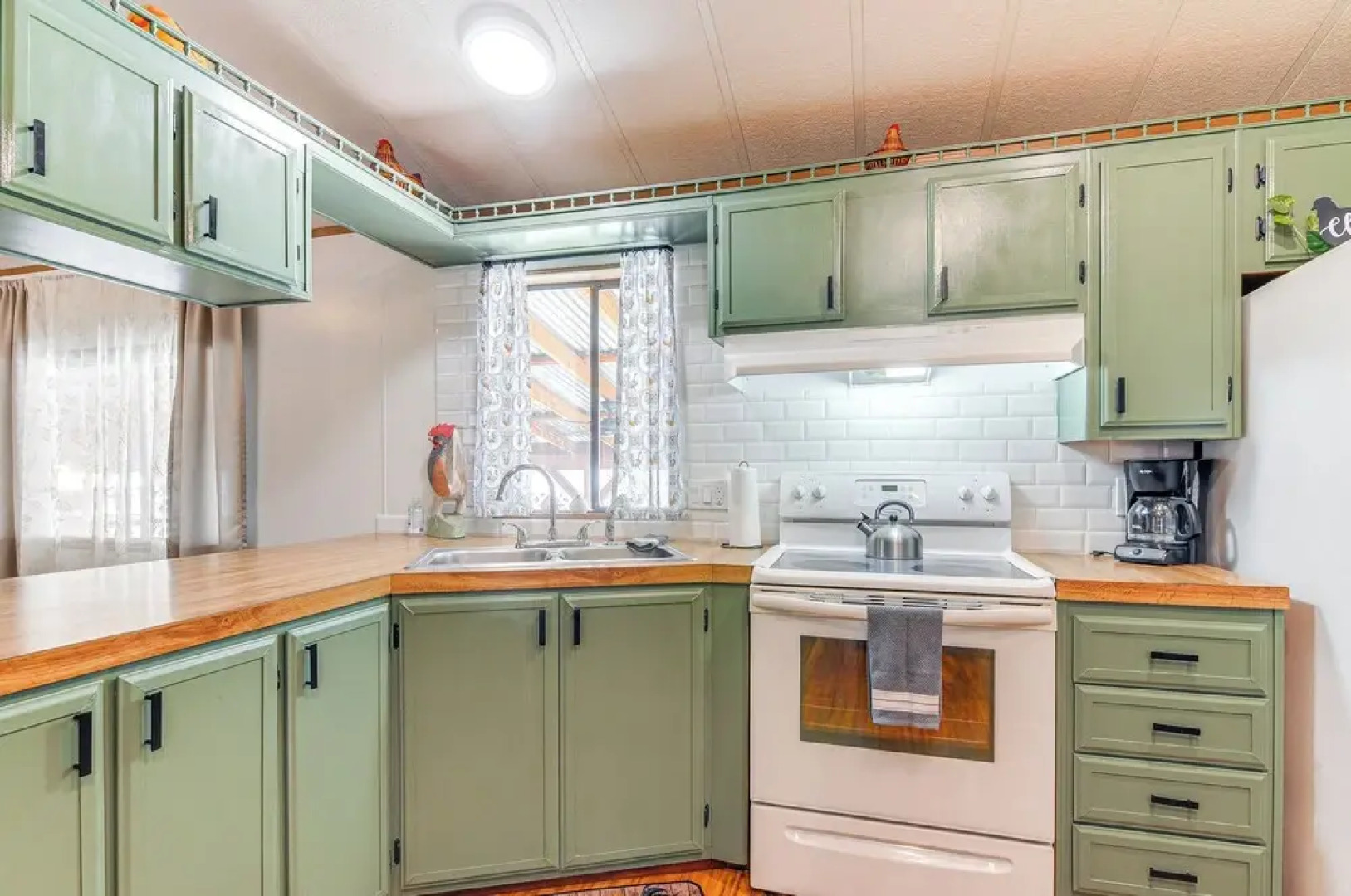 Pet-friendly Page Home ~ 4 Mi to Lake Powell!