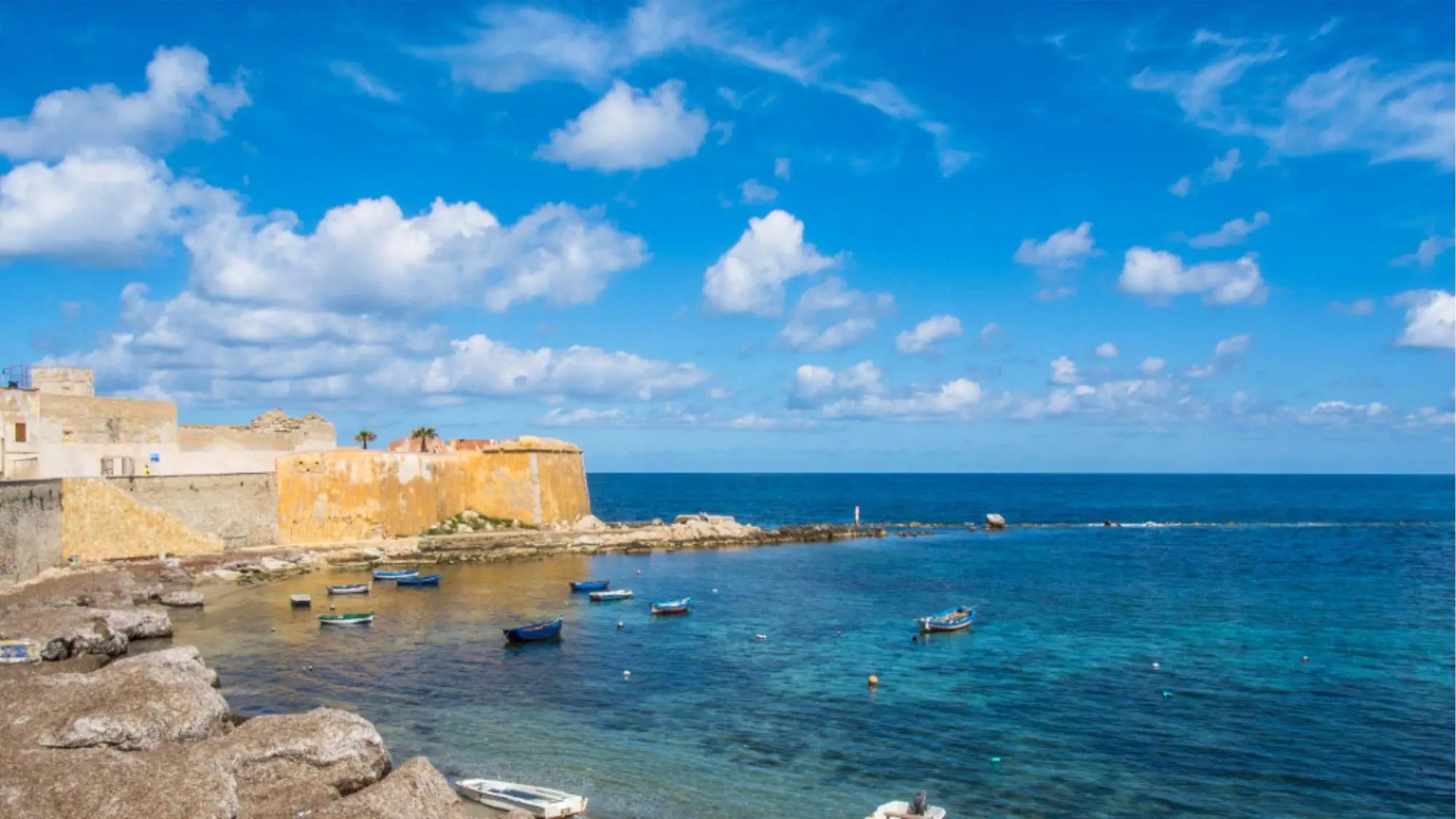 Independent villa up to 16 guests-VILLA DELLO ZINGARO