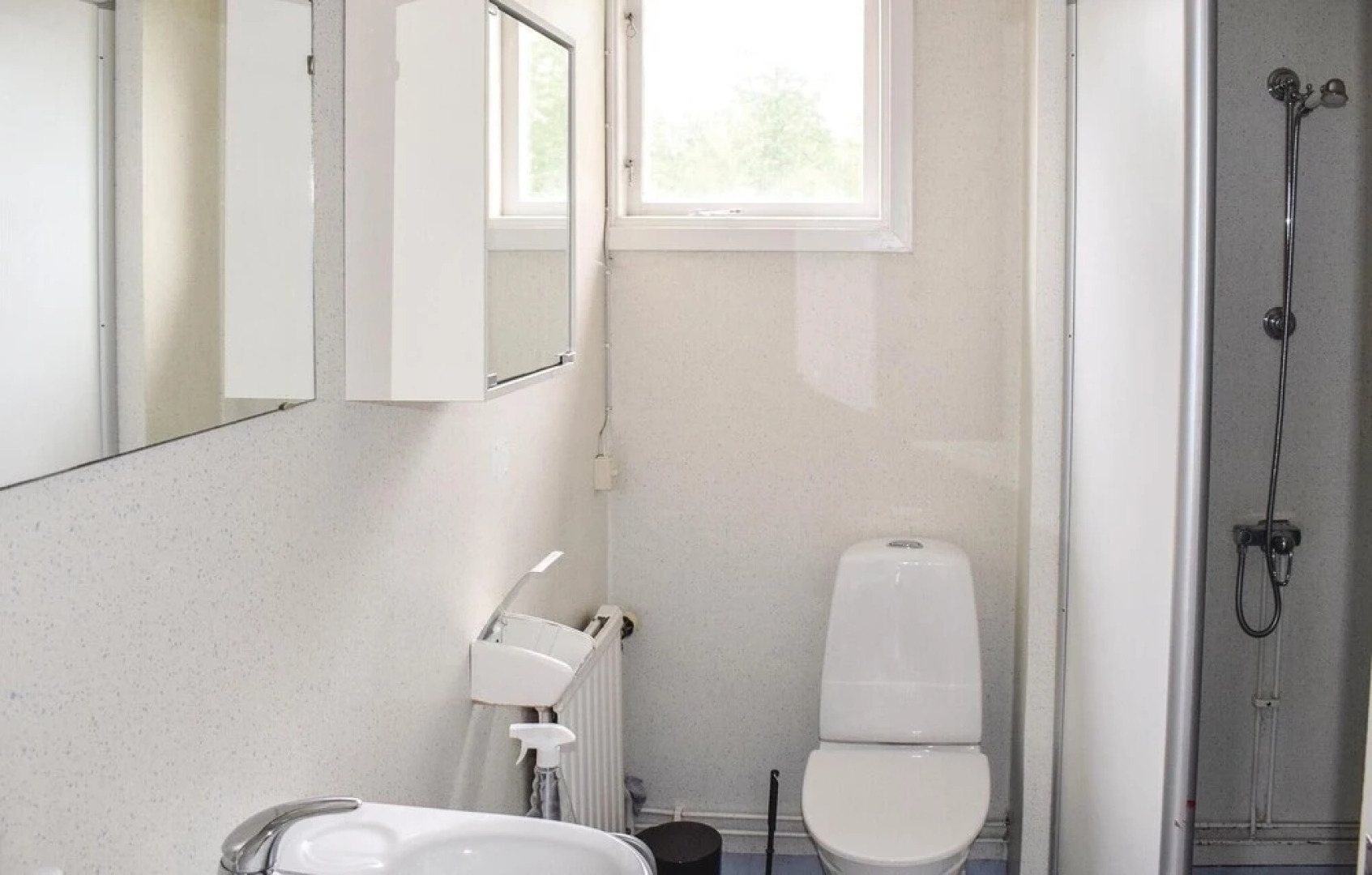 Amazing Home in Konga With 9 Bedrooms, Sauna and Wifi