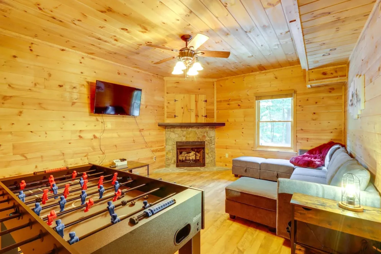 Ellijay Cabin Rental w/ Hot Tub & Resort Amenities