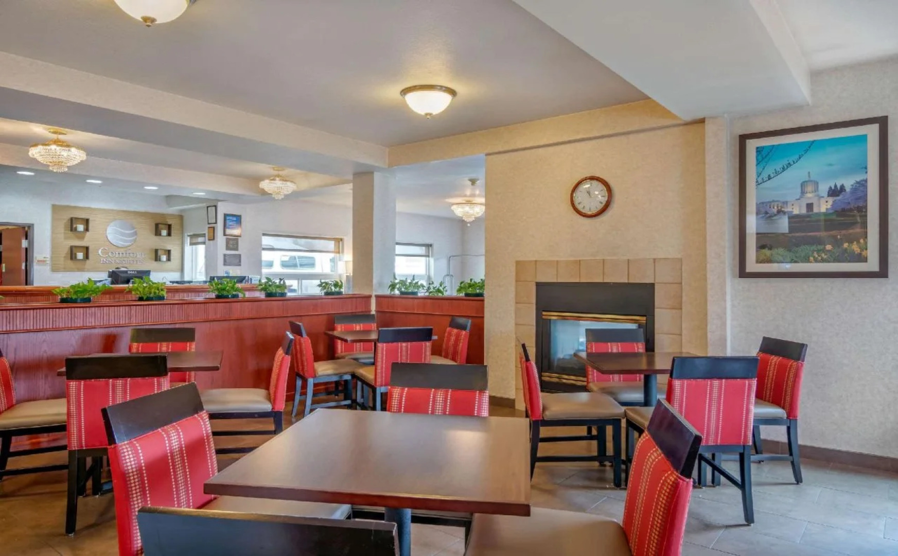 Comfort Inn & Suites Salem Northeast