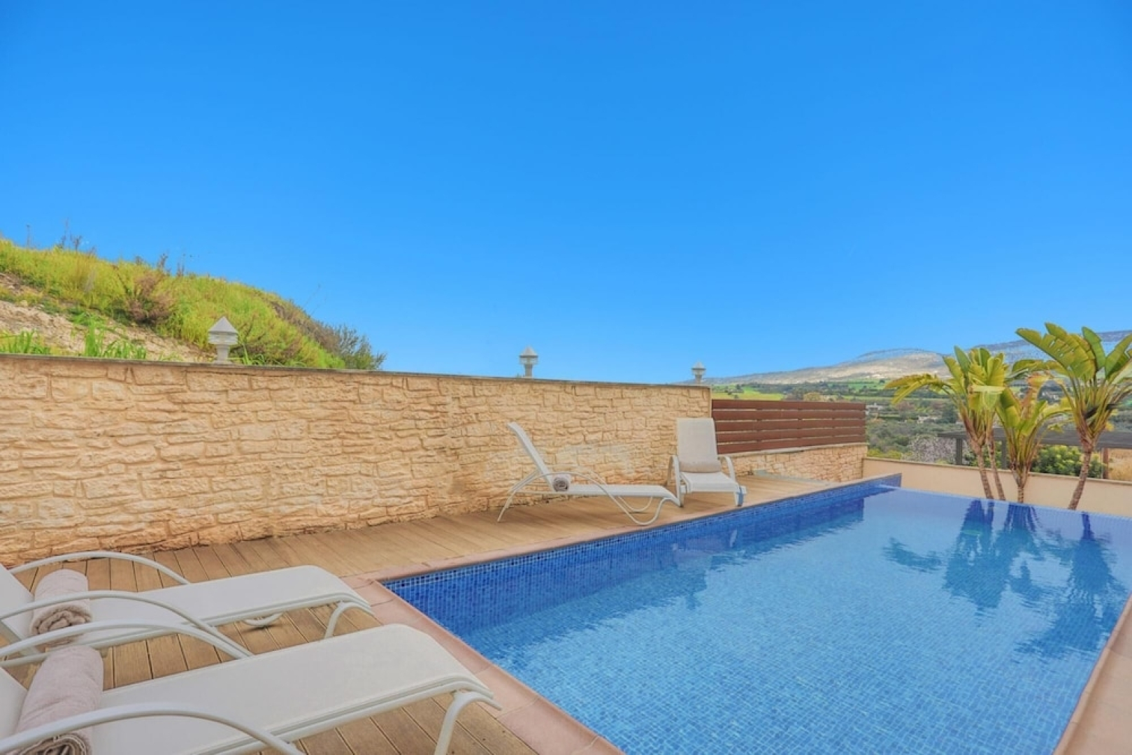 Villa Wild Flower in Goudi