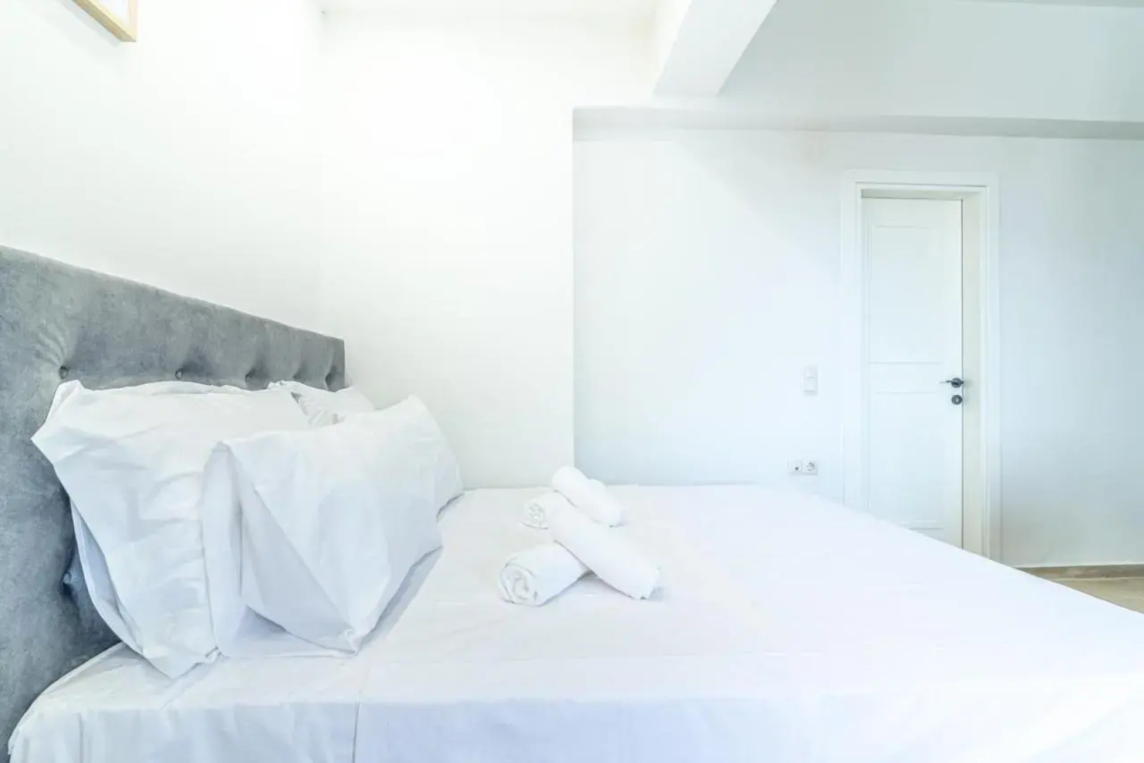 Elegant Suite 2 near the Beach