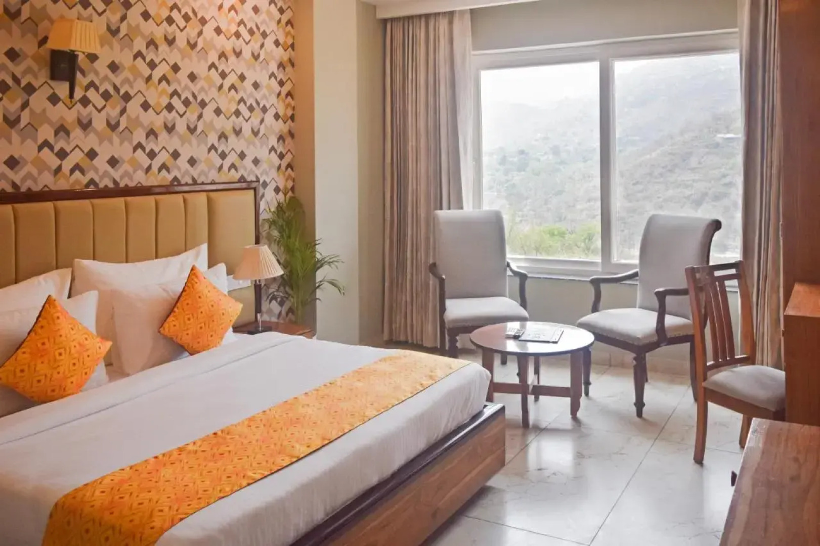 Sterling Kastoori Rudraprayag