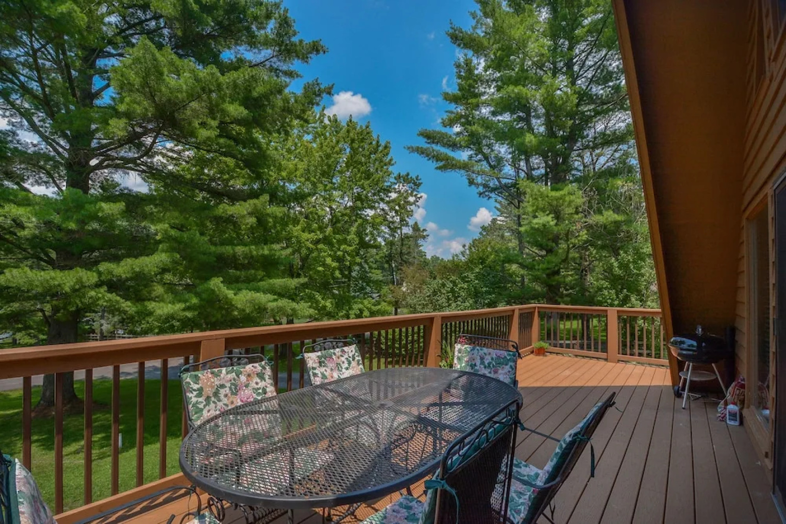 Lakeview Cottage 3 Bedroom House