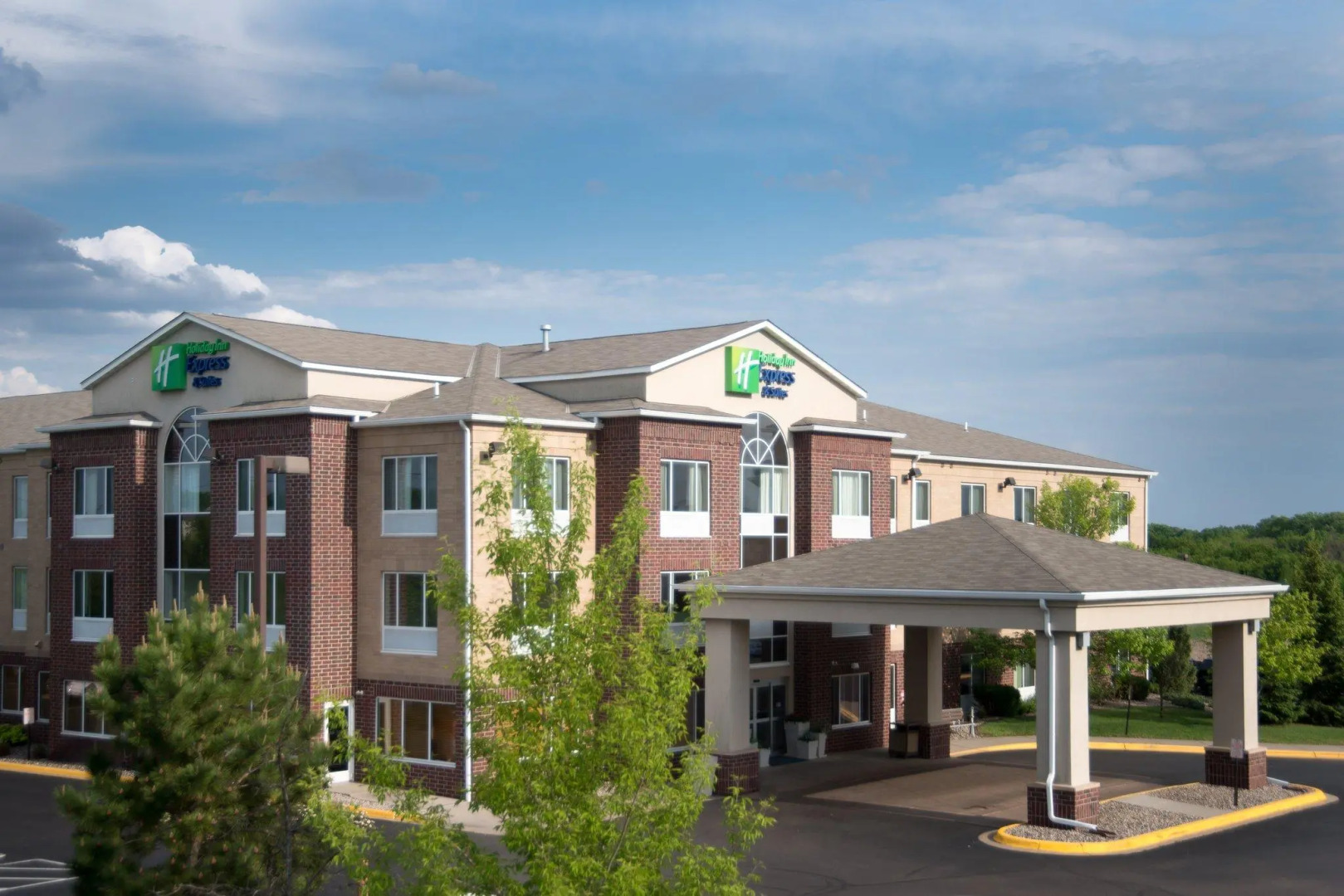 Holiday Inn Express Hotel & Suites Chanhassen by IHG