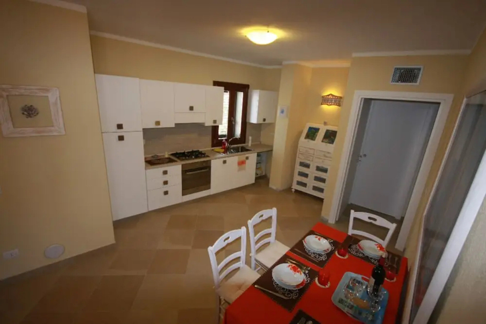 Chic Beachside Apartment