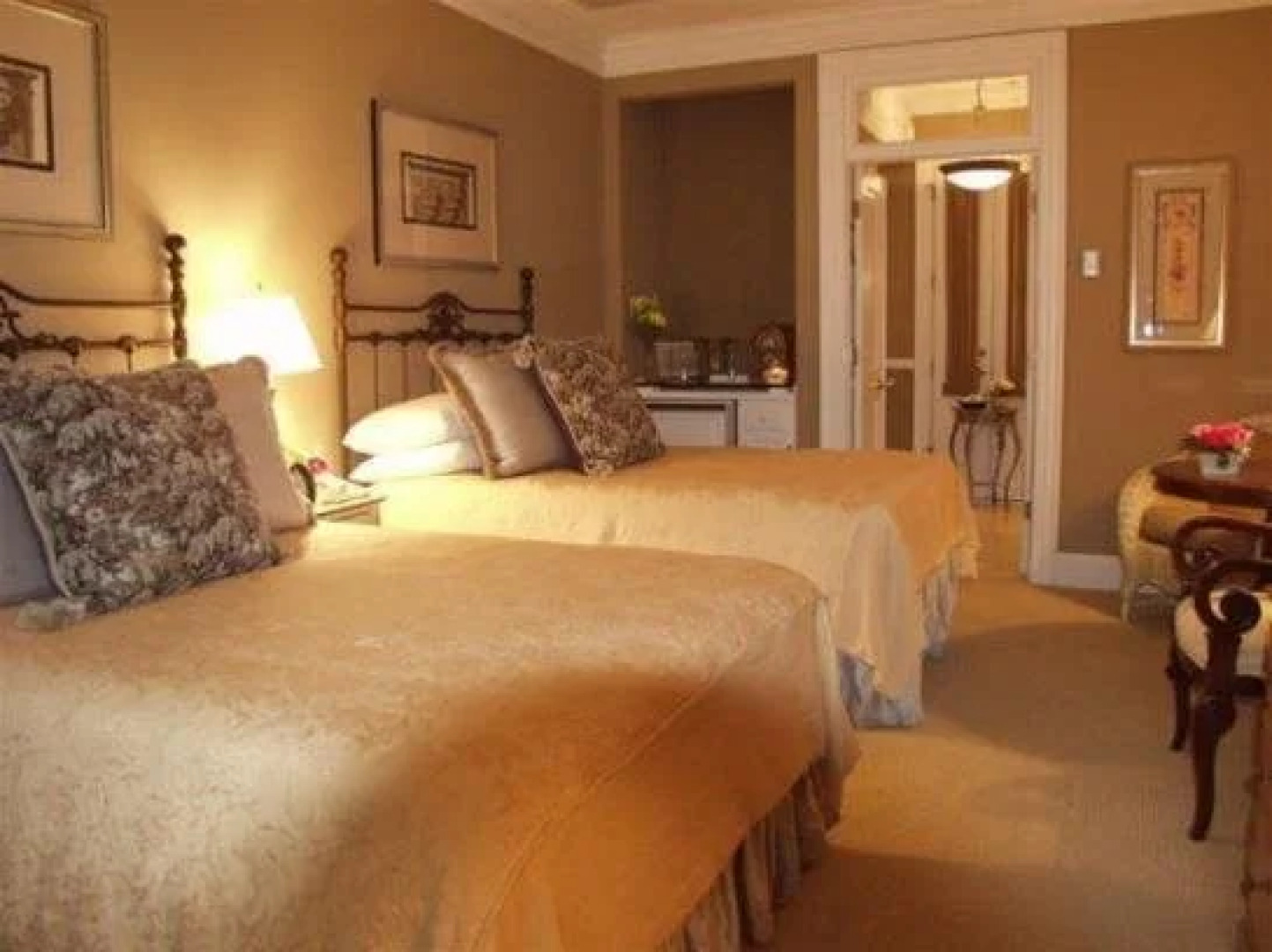 Main Street Inn & Spa