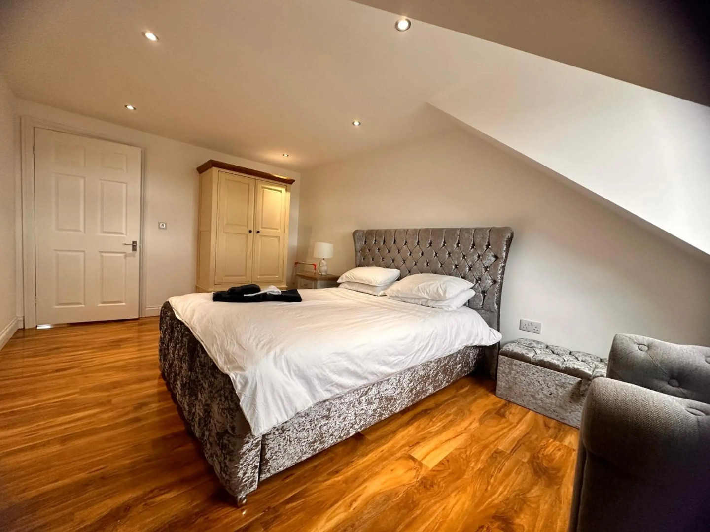 Joe Kelly Buildings flat 5