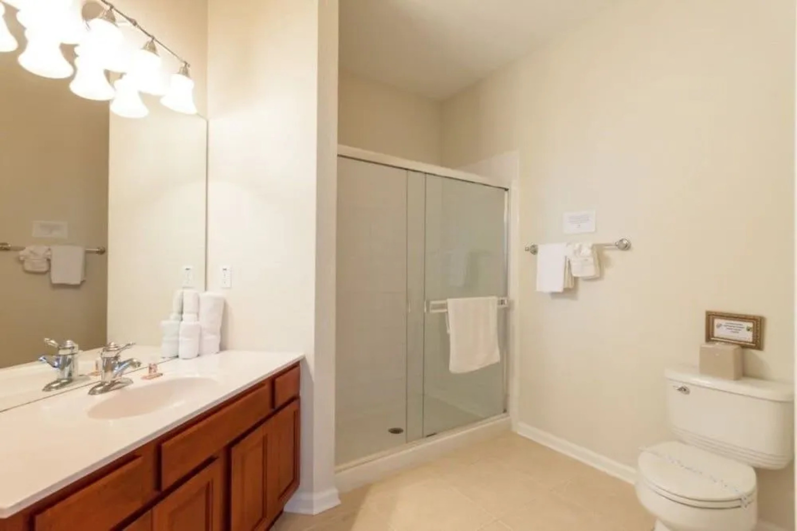 4102 Breakview Dr 309 3 Br condo by RedAwning