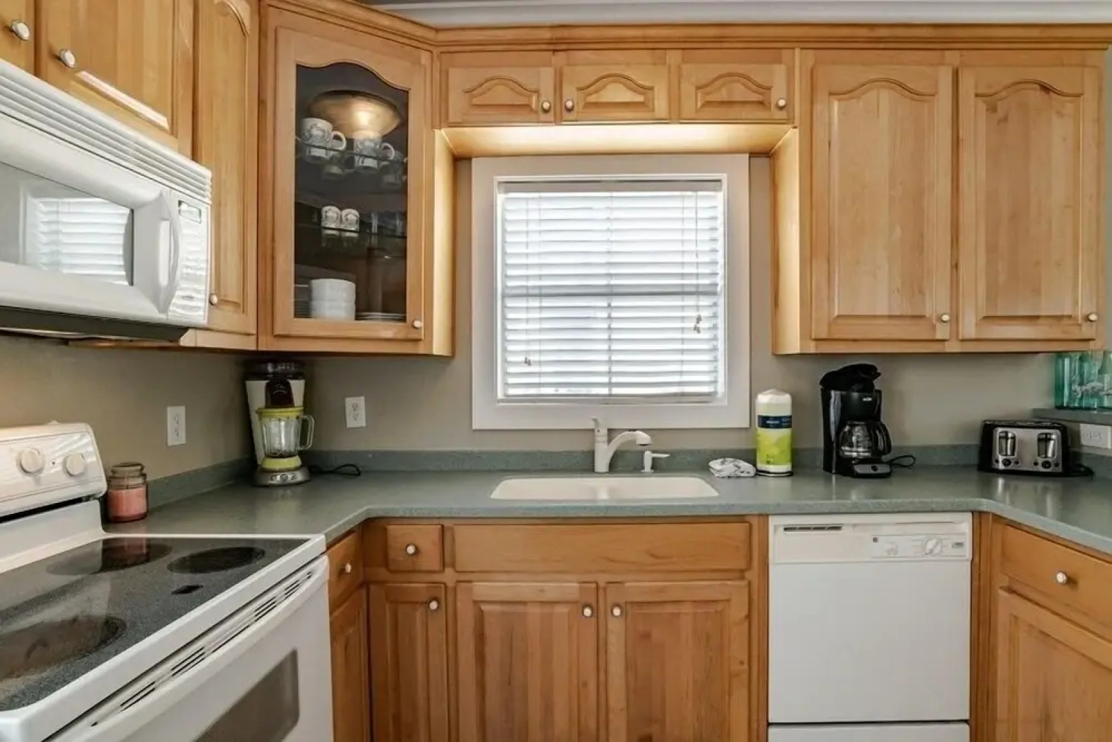 Living It Up 12B - 3 Br Condo