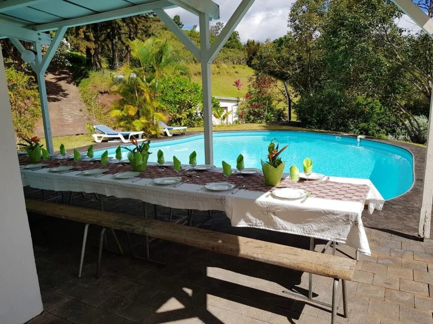 Studio in La Montagne, With Wonderful sea View, Pool Access, Enclosed