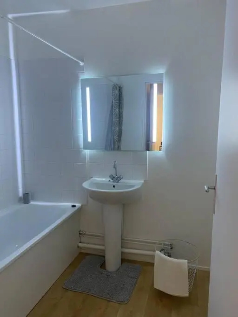 Bel Appartement 59m2 terrasse / wifi / netflix