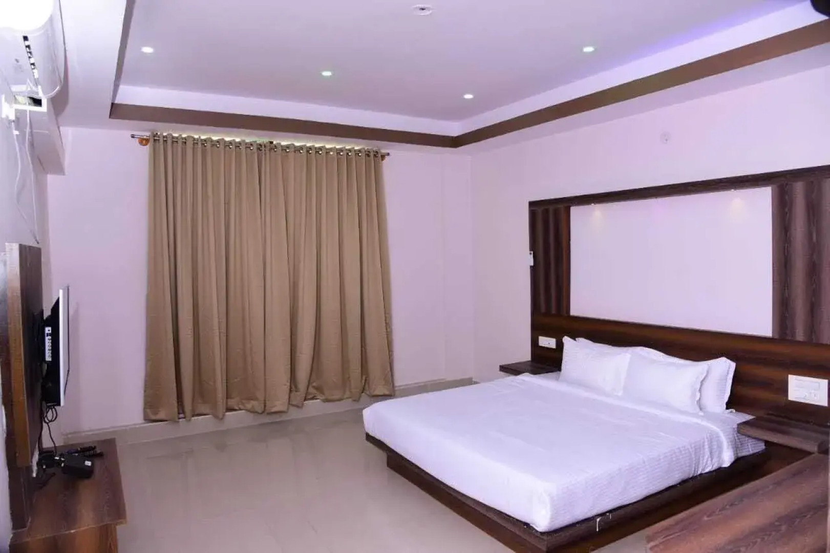 Sagayi International Resort