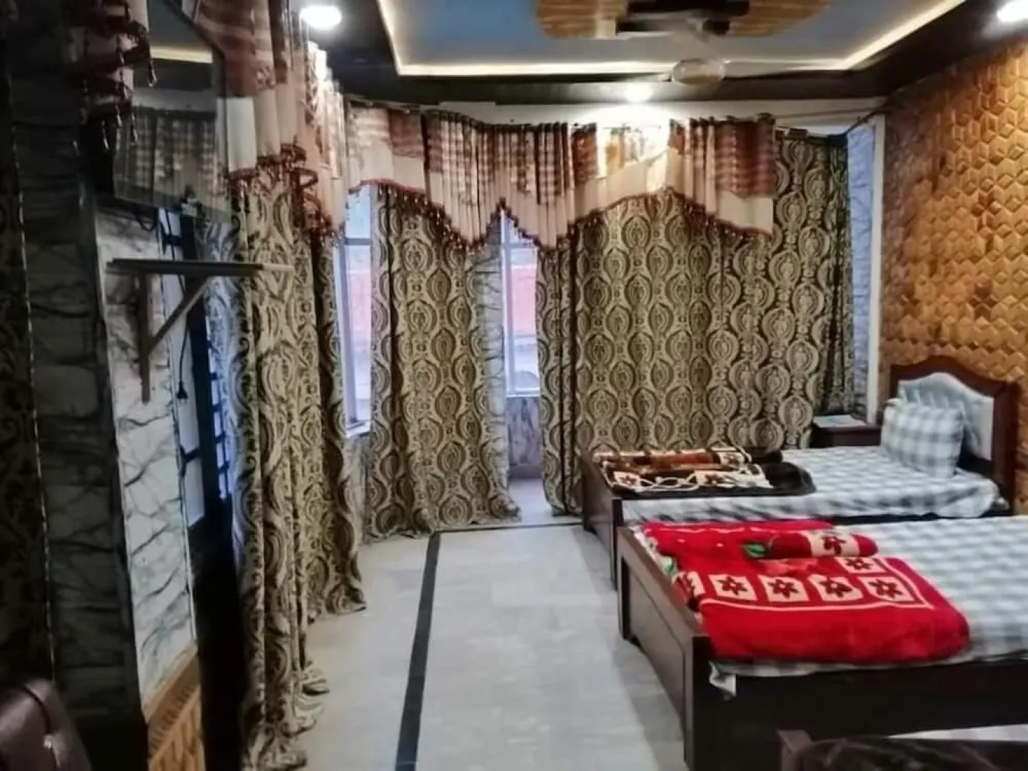 Madina Tower Hotel & Restaurant