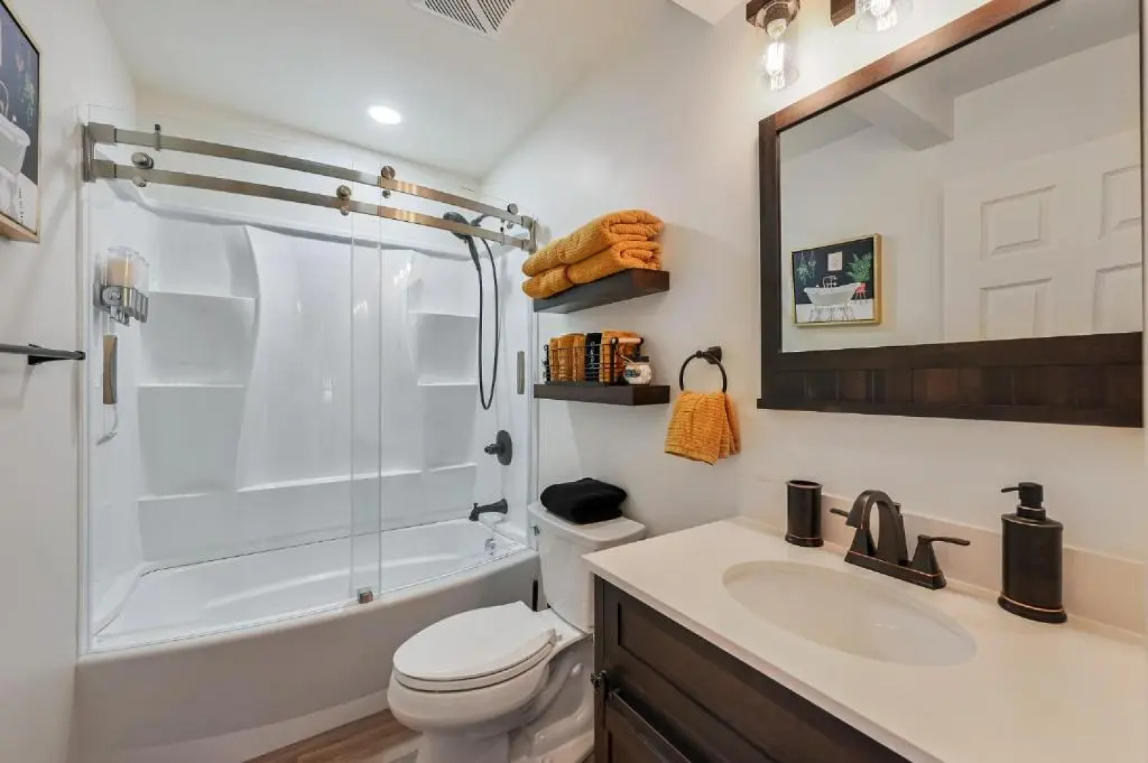 Cozy Love Nest 1br Minutes To Downtown Asheville