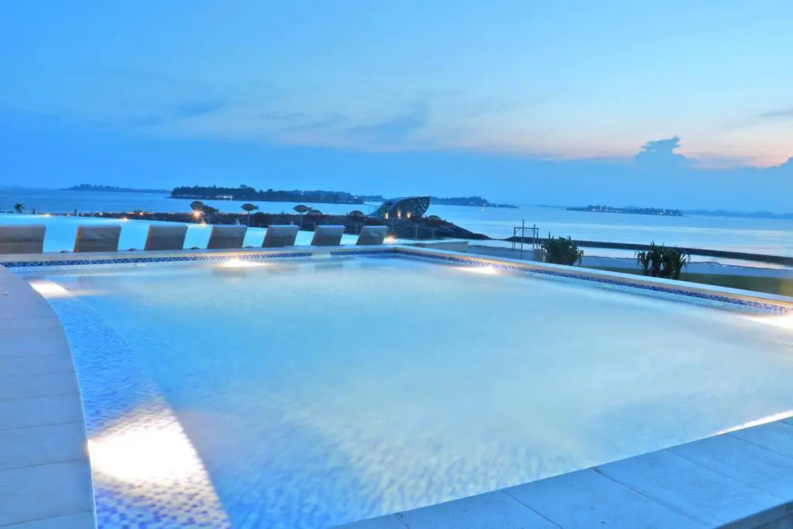 HARRIS Resort Barelang Batam