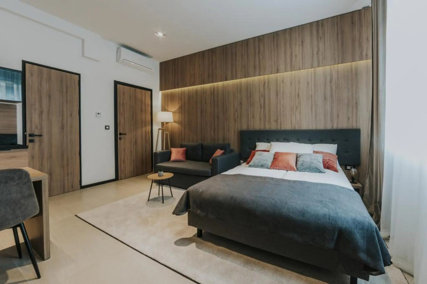 Design Duplex close to the City Center