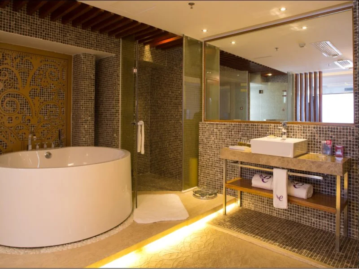 Zhuhai Yinzuo Jingpin Hotel