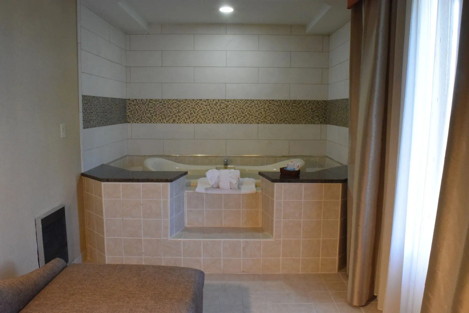 Holiday Inn Express Hotel & Suites Watertown-Thousand Island by IHG