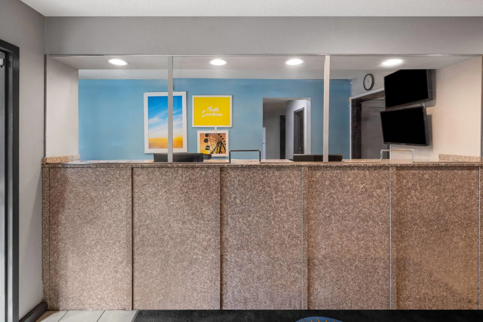 Days Inn by Wyndham College Park Airport Best Road