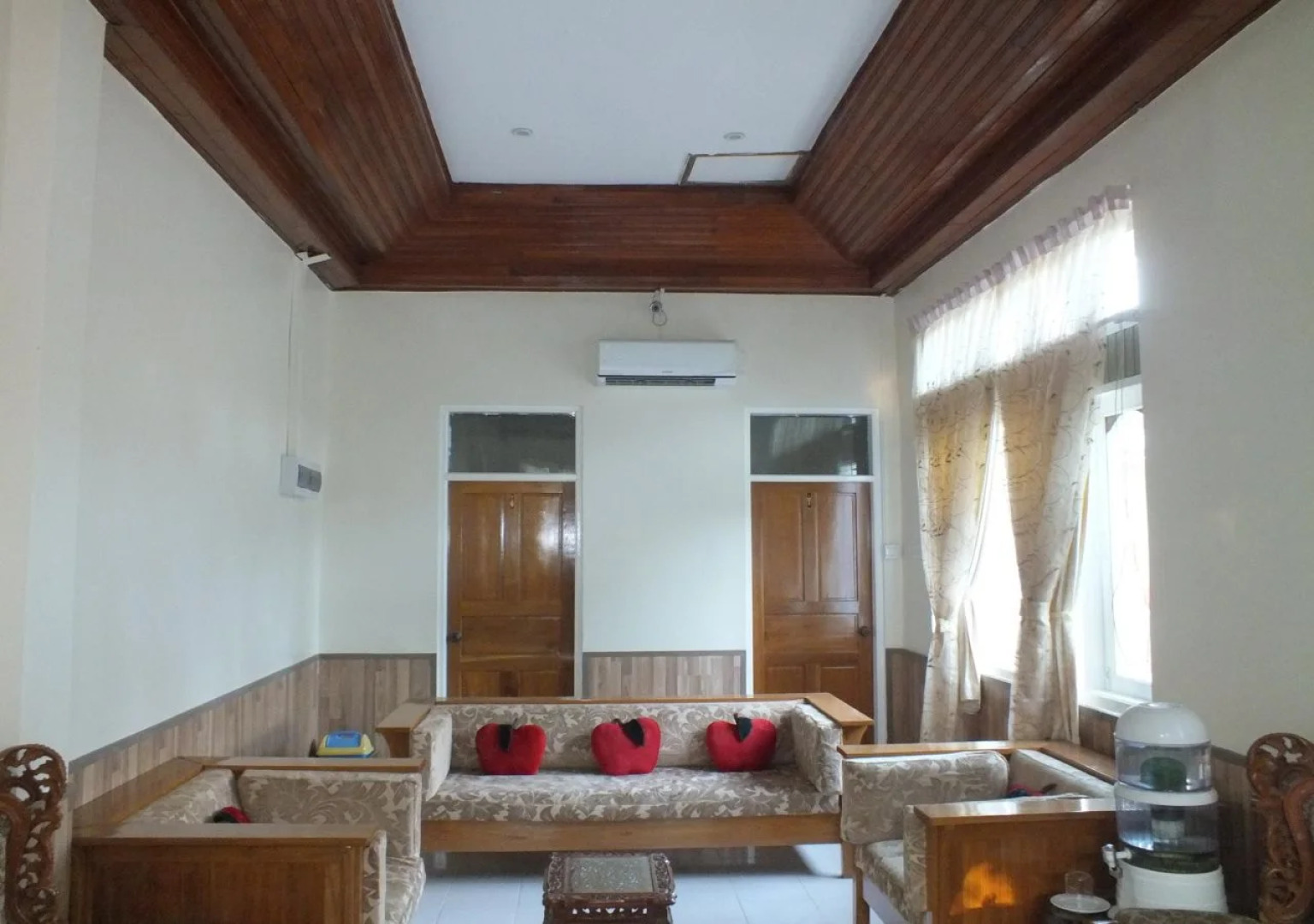 Mrauk Oo Nawarat Hotel