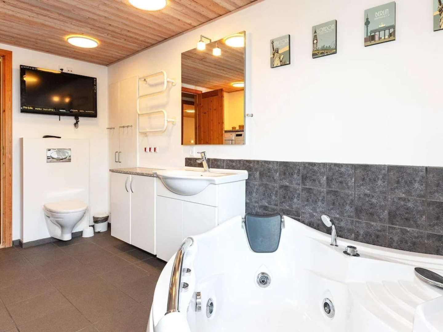 17 Person Holiday Home in Roslev-by Traum