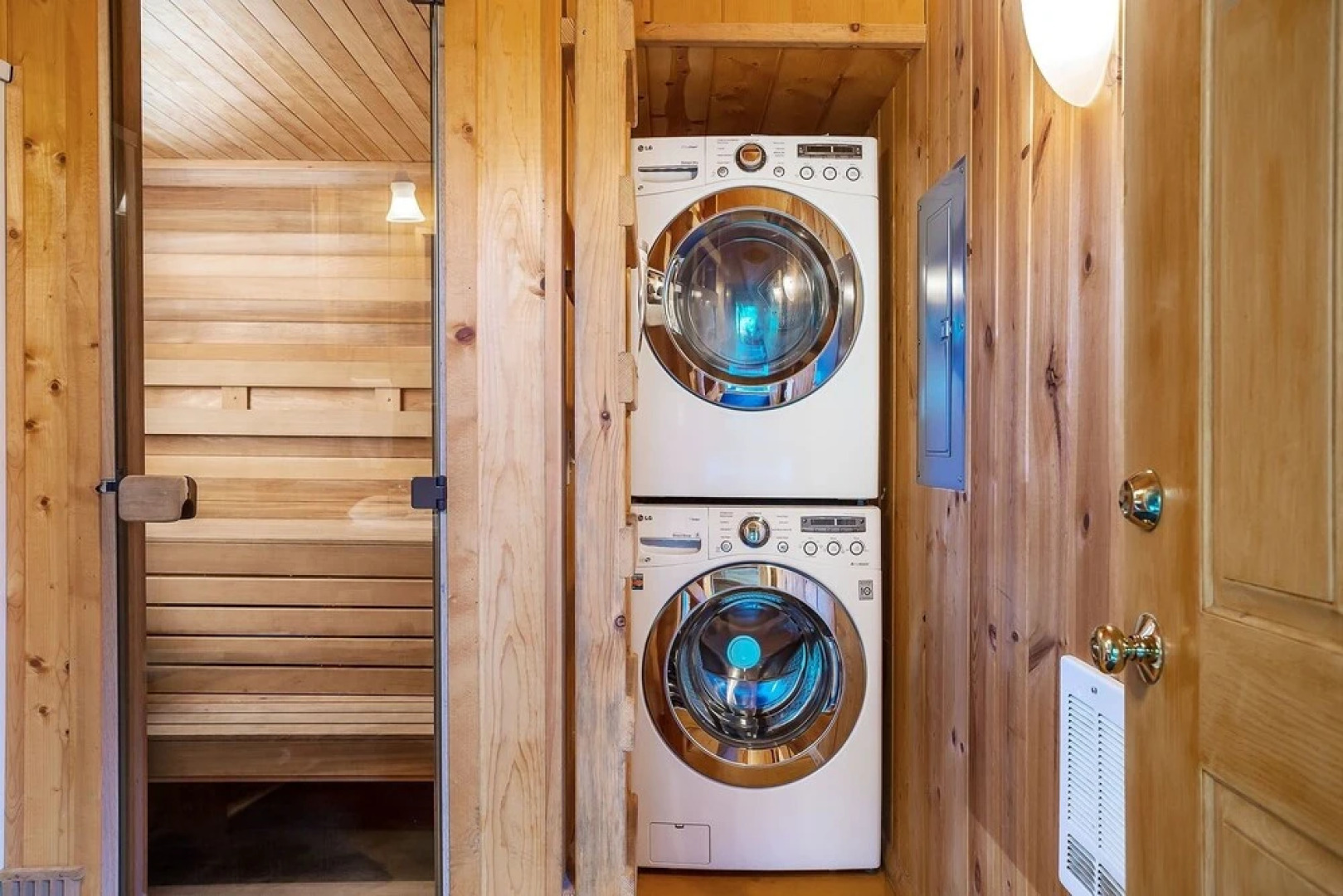 Journey's End On Fish Lake 2 Bedroom Home by NW Comfy Cabins by RedAwning