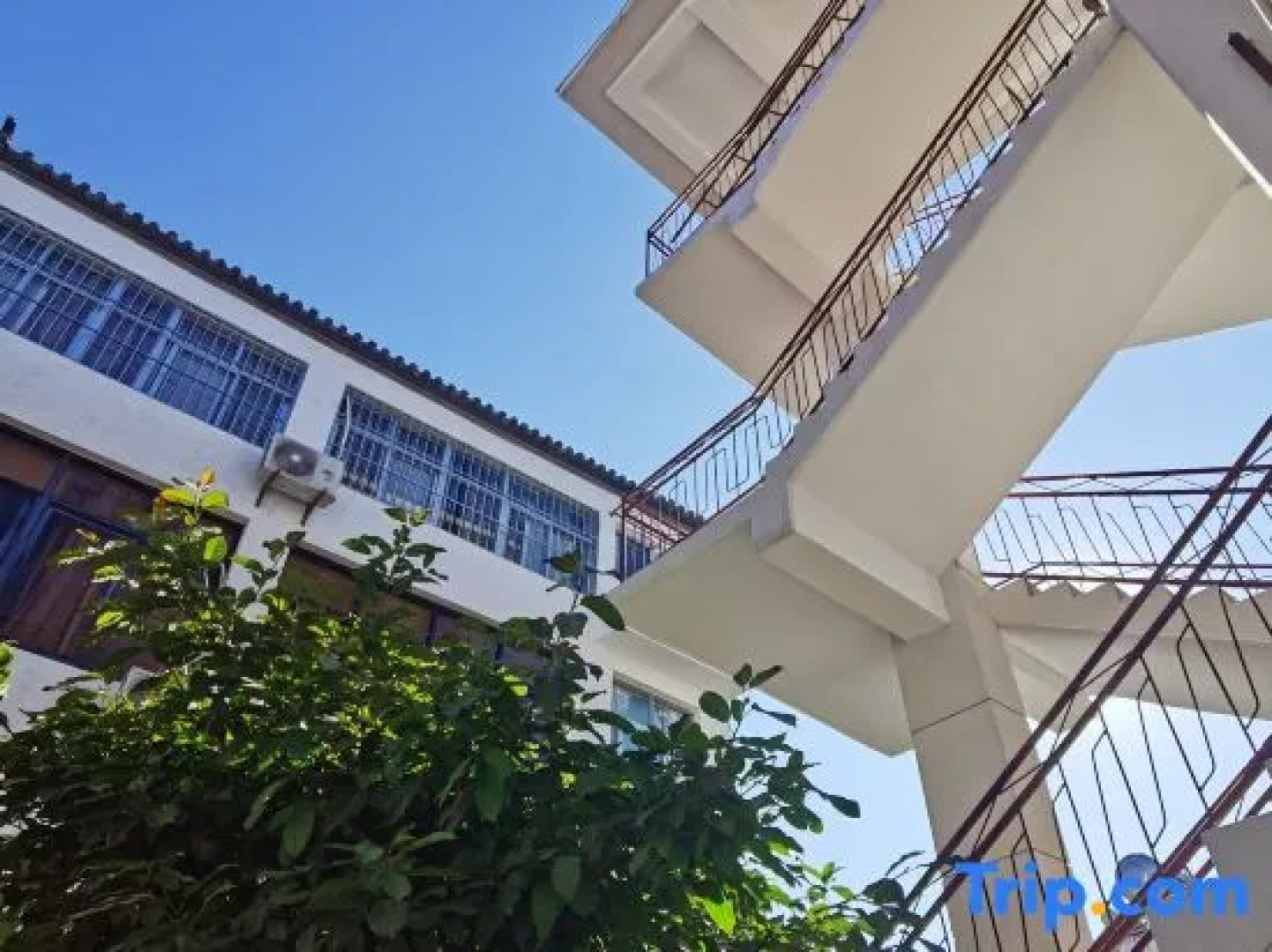 Weishan Longxi  HOTEL