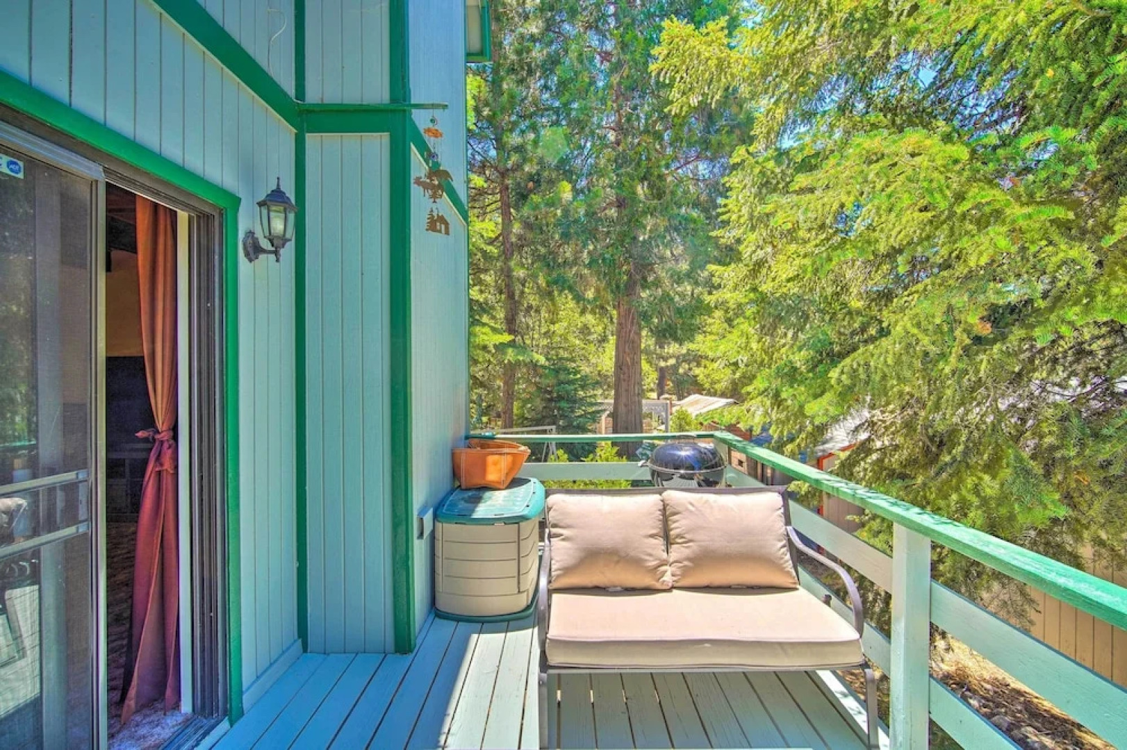 San Bernardino Mtn Retreat w/ Furnished Deck