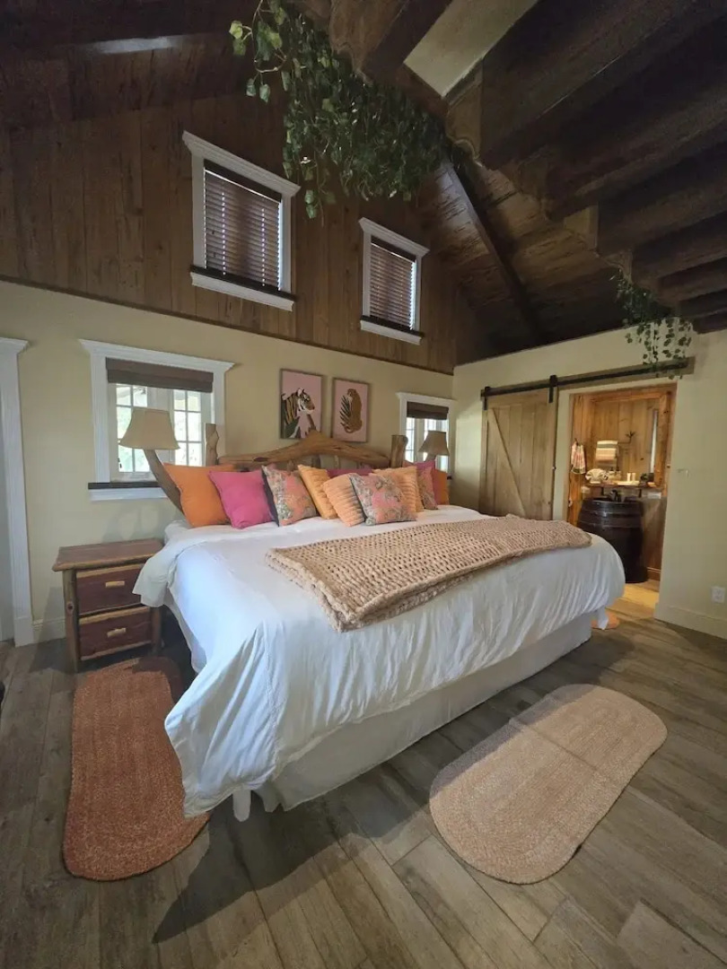 NEW Jungle Paradise Treehouse Suite With Resort Amenities Elevator Access Outdoor Kitchen Lagoon Lazy River Pool RV Hook up