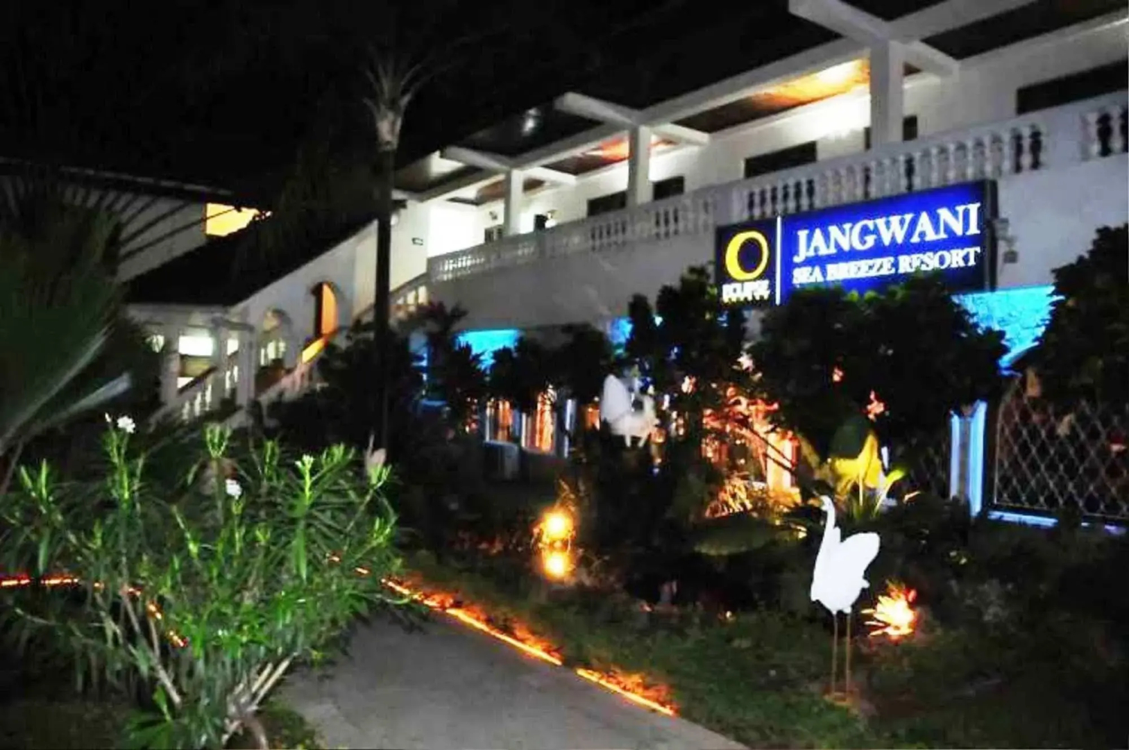 Best Western Jangwani Sea Breeze Hotel