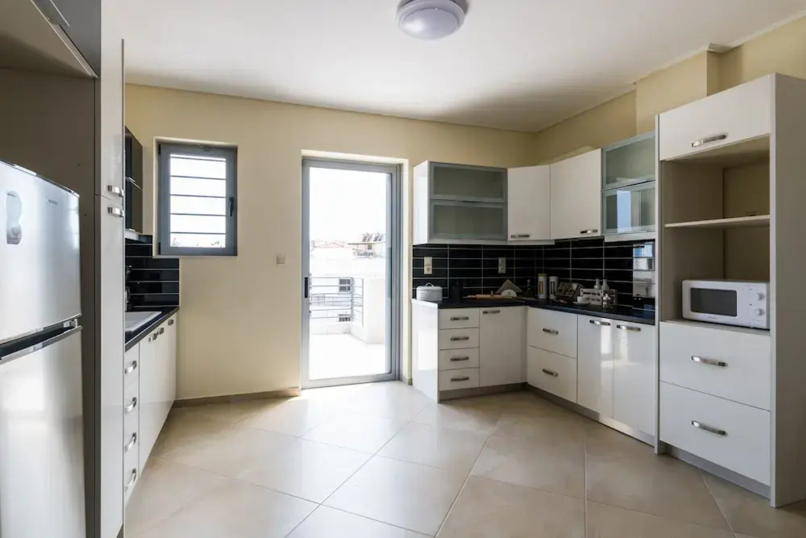 Thresh Apartments Airport by Airstay