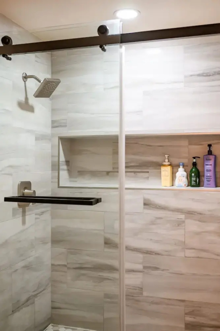 Whimsical Family Stay 10 Min Walk to PV Hospital