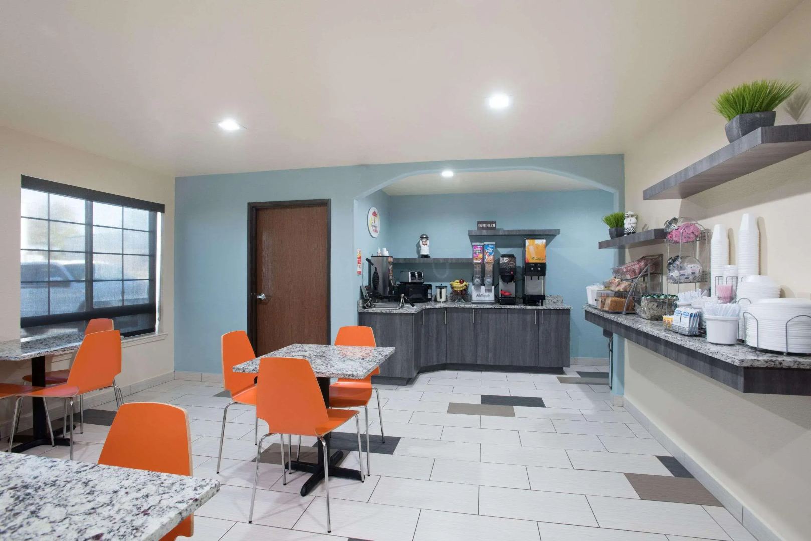 Super 8 by Wyndham Claremore OK