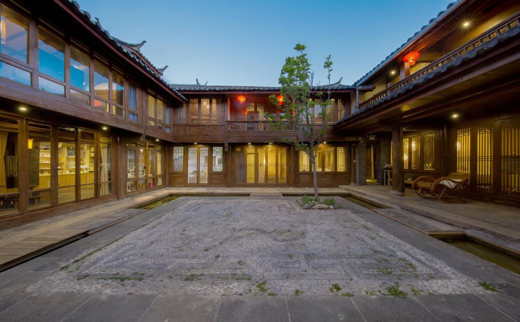 Lijiang Ancient Bridge Inn