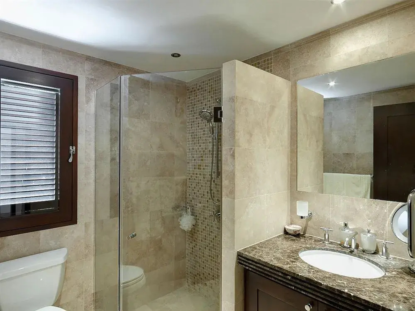 Coral Cove Beachfront Villas