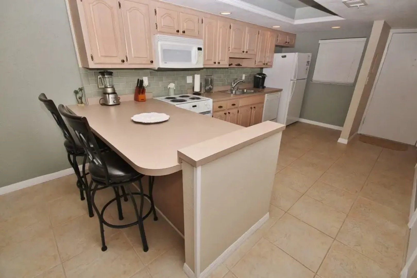 Ponce de Leon Towers 303 Apartment 2