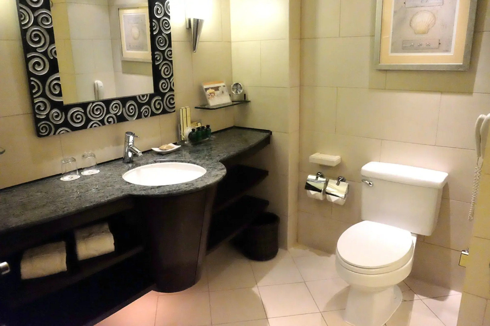 Shangri-La Mactan, Cebu