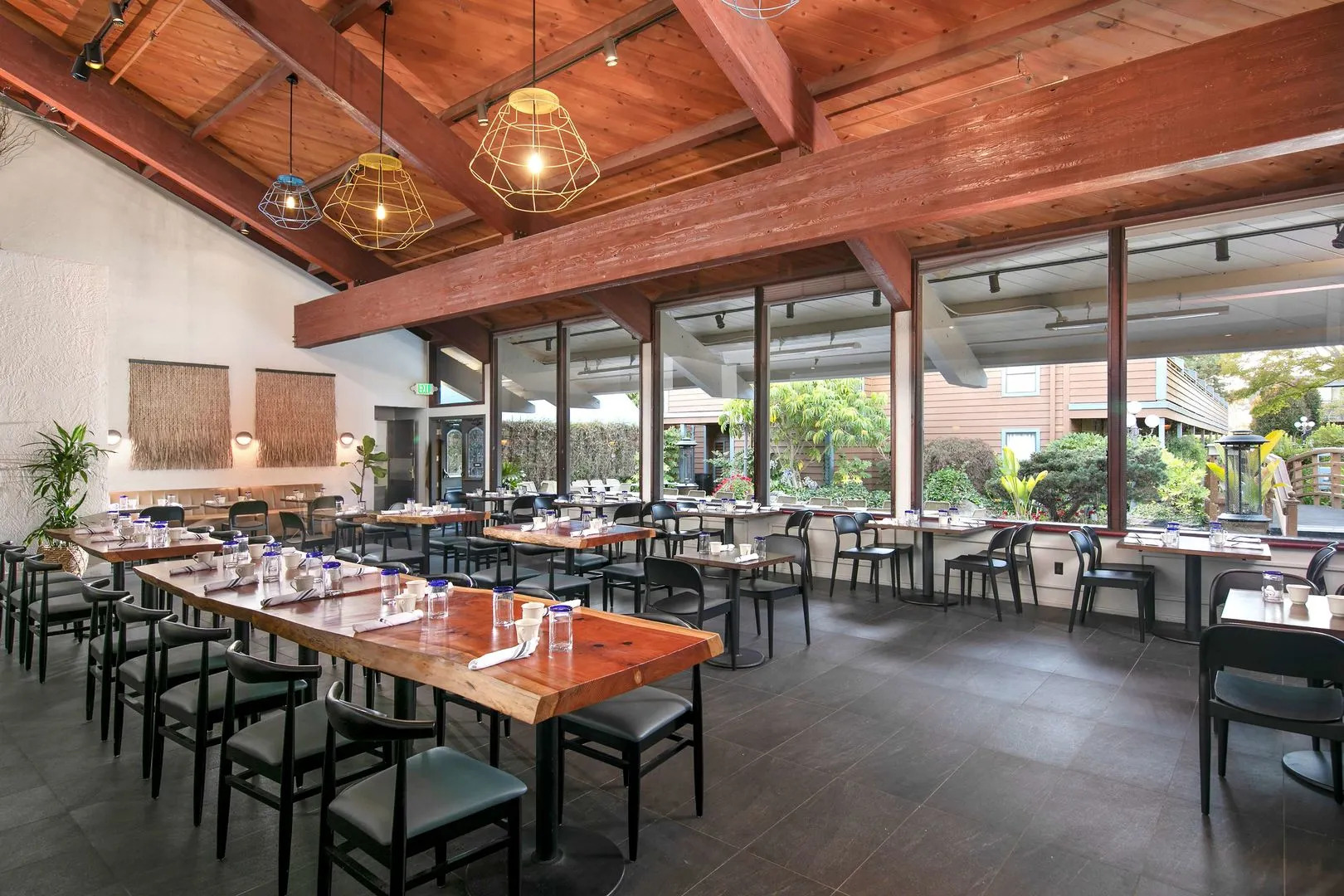 Seacliff Inn Aptos, Tapestry Collection by Hilton