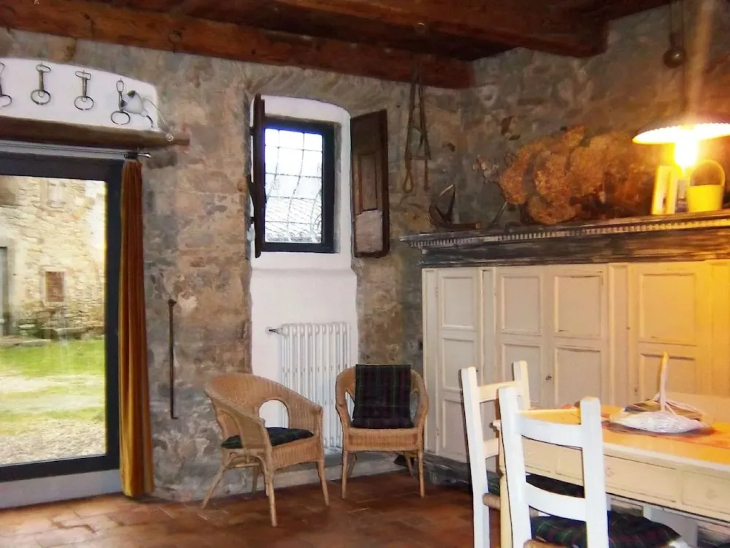 Tuscan Hideaway With Pool