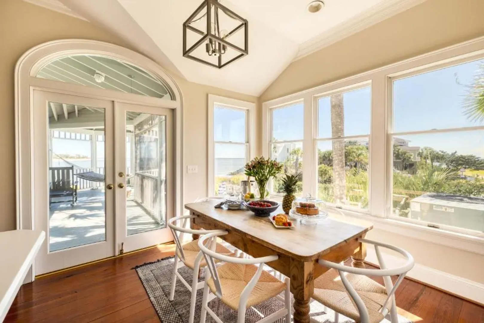 Haven by Avantstay Luxury Beachfront Home w/ Pool & Gorgeous Patios