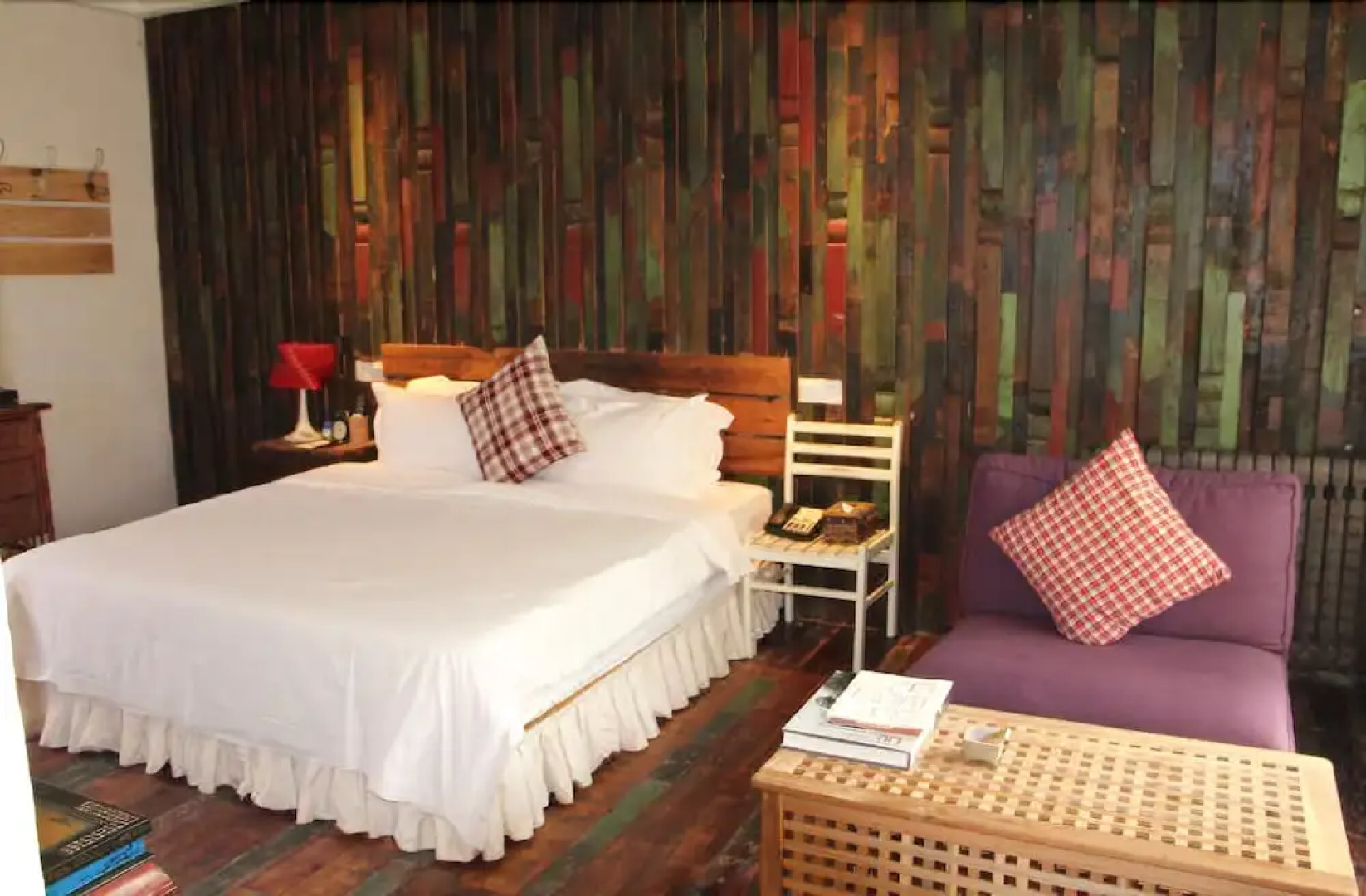 Zuoyouke Theme Hotel